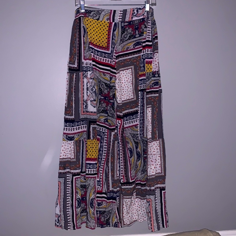 High-waisted Patterned Flowy Pants